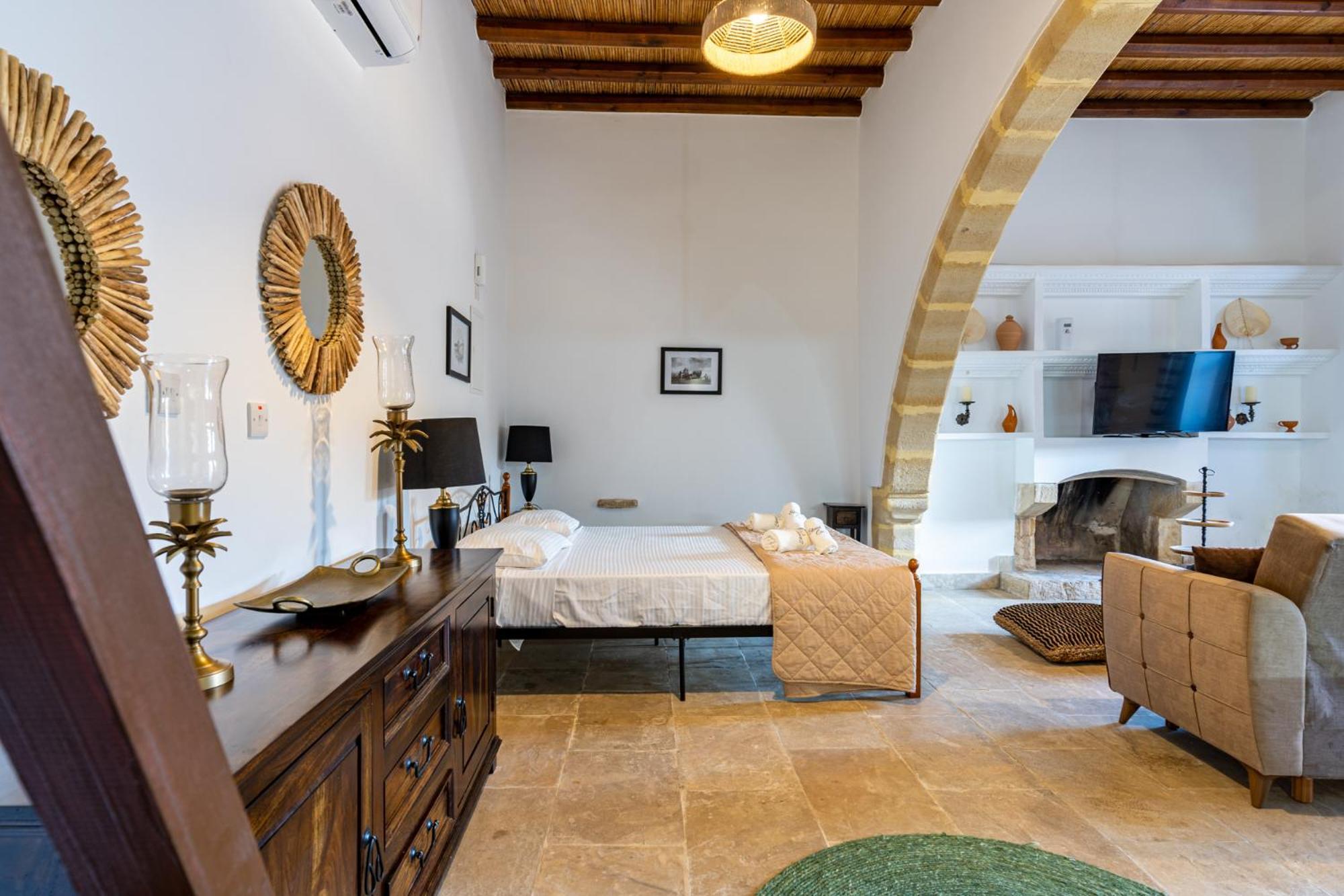Stone Court Boutique Studios Miliou Exteriör bild